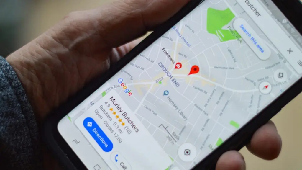 Perfil de un negocio en Google Maps, visto desde un celular